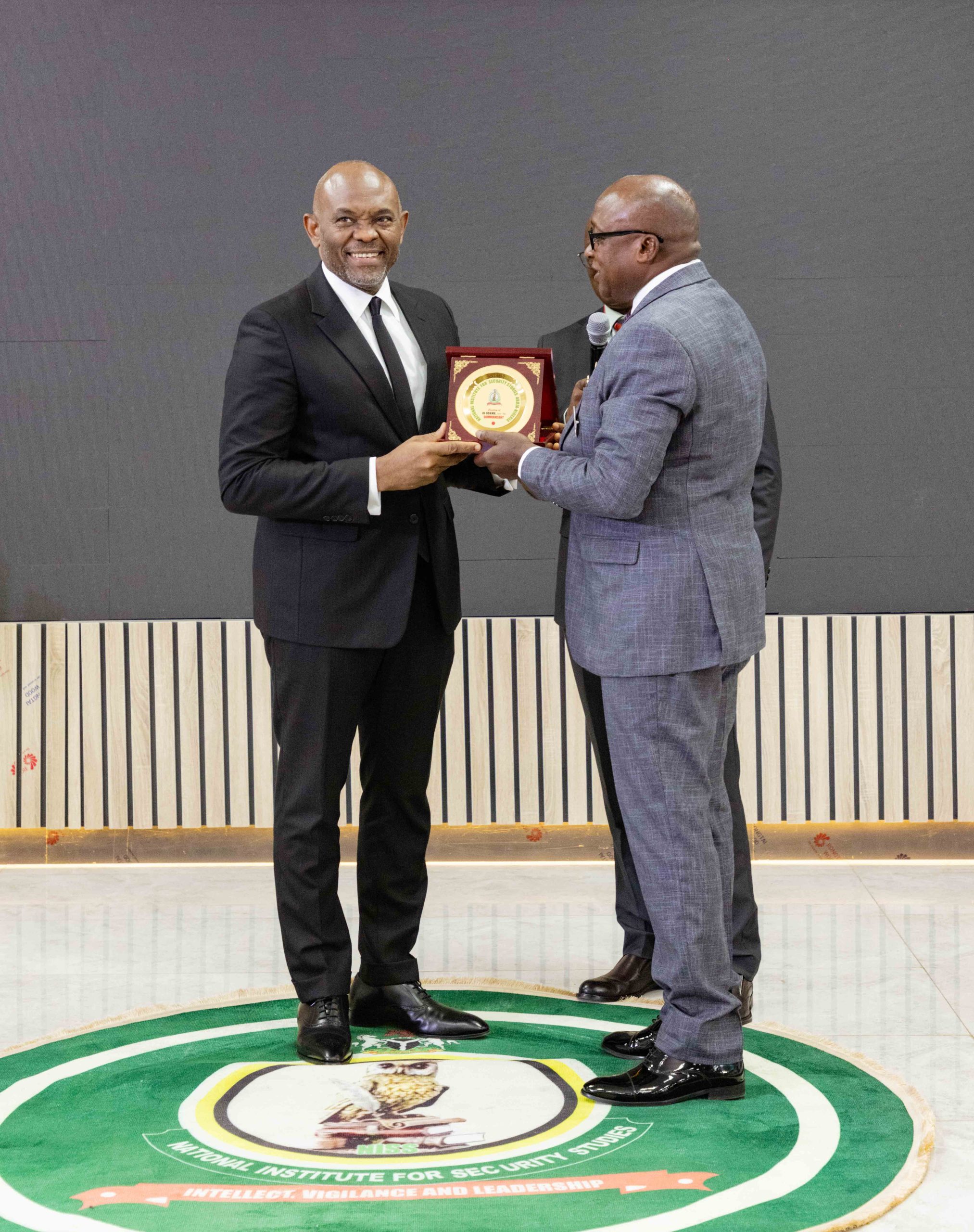 Tony Elumelu recognition at Graduation Lecture, NISS